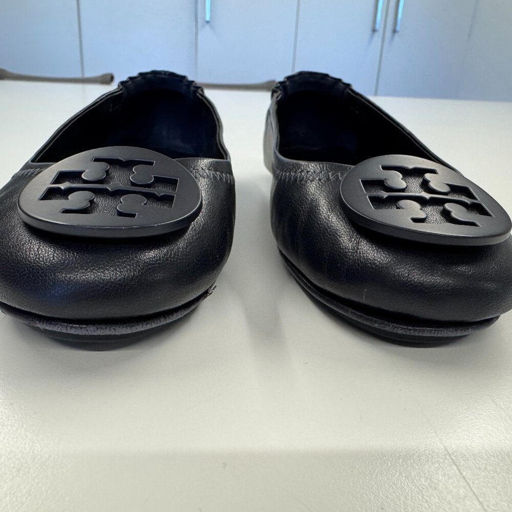 Tory Burch - Minnie Travel Ballet Flat in Navy Blue Leather, size 7 - Picture 3 of 8